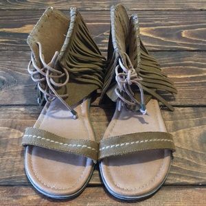 Minnetonka Sandals